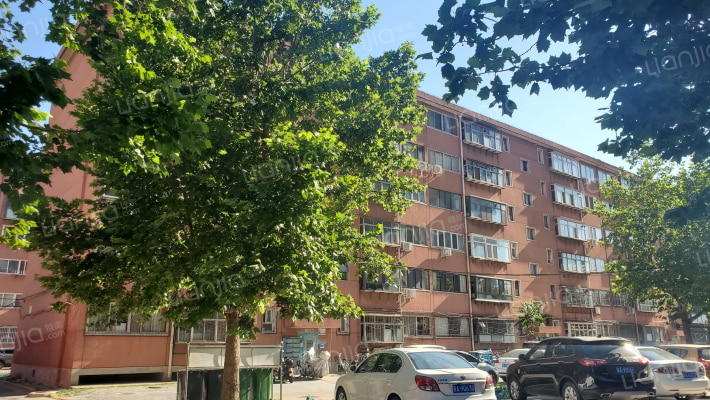 石家庄信息工程职业学院家属楼外景图