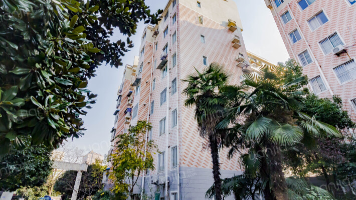 琥珀山庄人行宿舍外景图