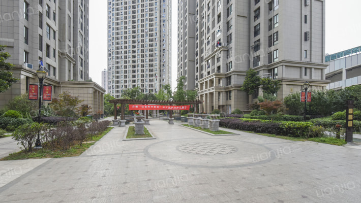 丰盛华庭外景图