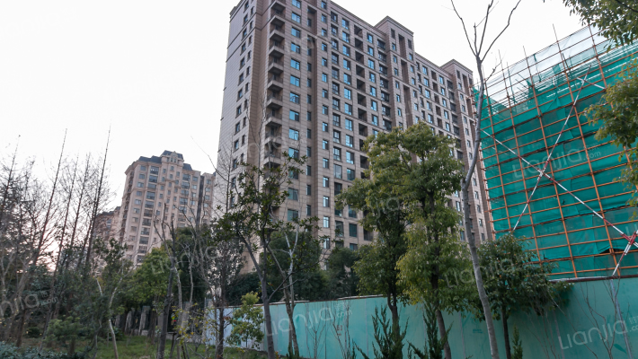 润地华庭外景图