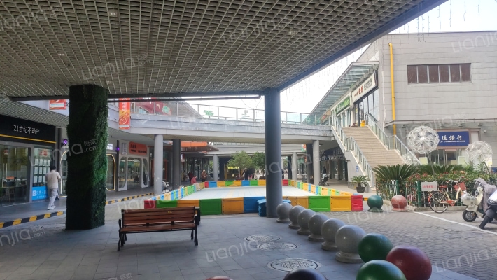 林泉街598号外景图