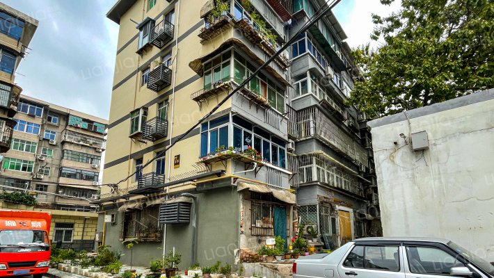 莲湖路63号院外景图