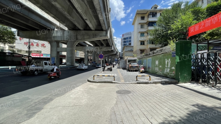 朝阳洞路450号外景图