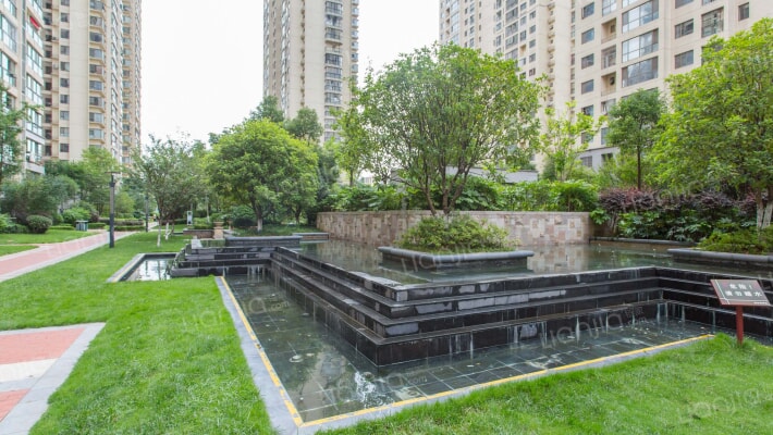 国际城C组团外景图