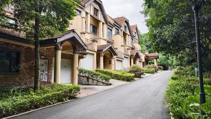 奇峰云邸外景图