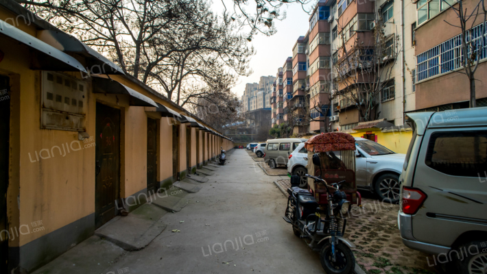 交通技师家属院外景图