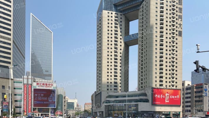 凯旋门大厦外景图