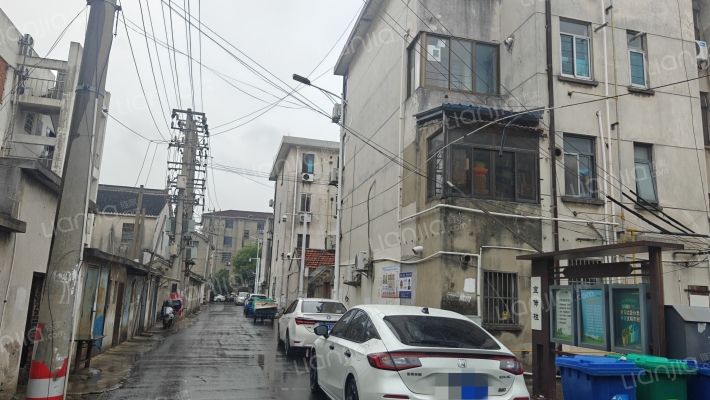 泾苑东路外景图