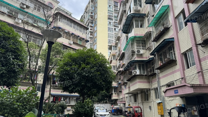 温江二中园丁小区A区外景图