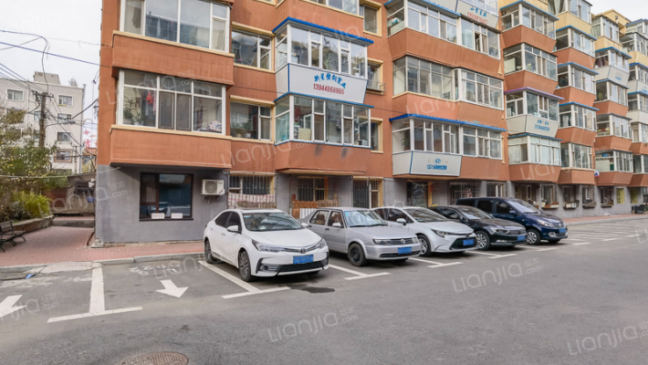 市乡镇企业宿舍外景图