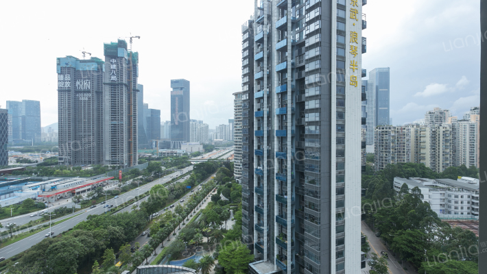 浪琴半岛外景图