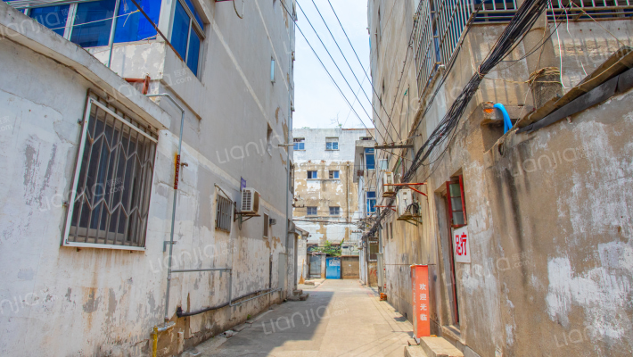 三官塘巷外景图