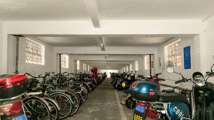 龙臣公寓外景图