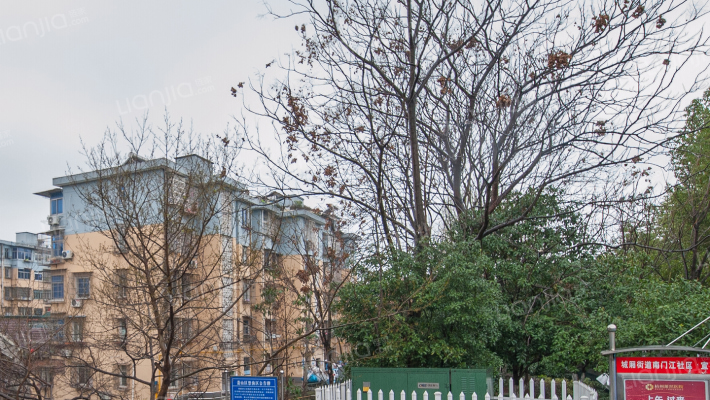 萧然南路633号外景图