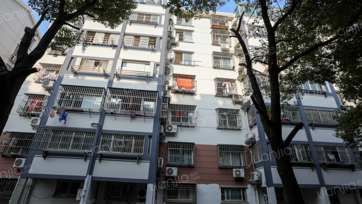 中华园小区外景图