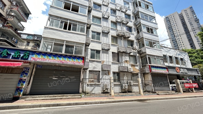 沿山新村外景图