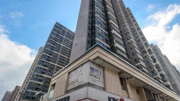 美泰天街外景图