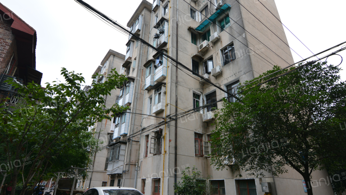 中南大学南校区教工宿舍外景图