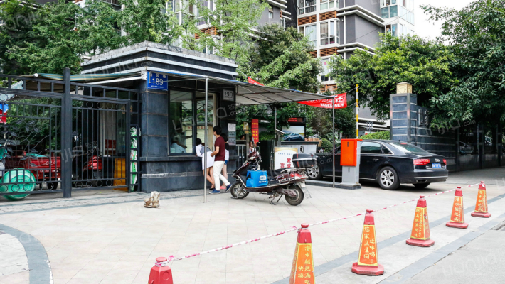 世家东部时空外景图