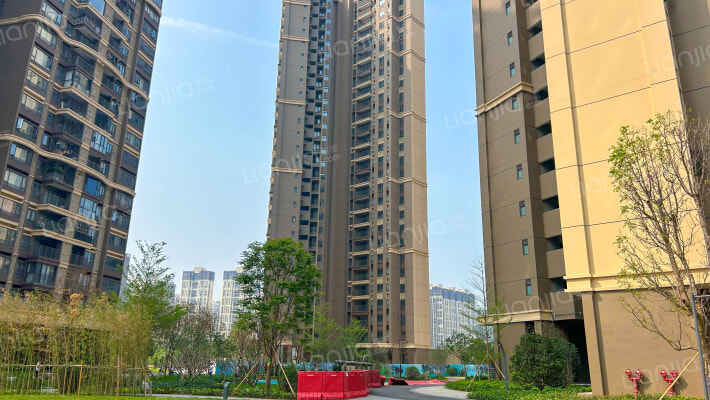 捷和广场三期水溋坊外景图