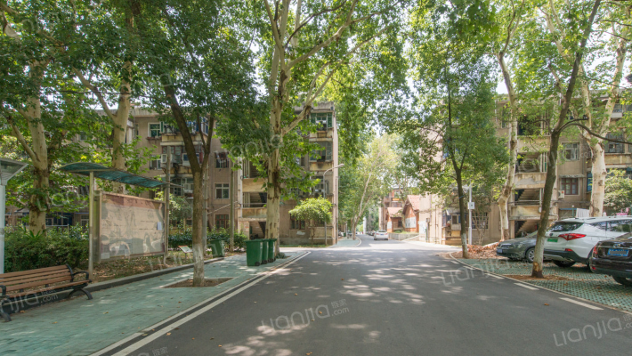 华农南苑外景图