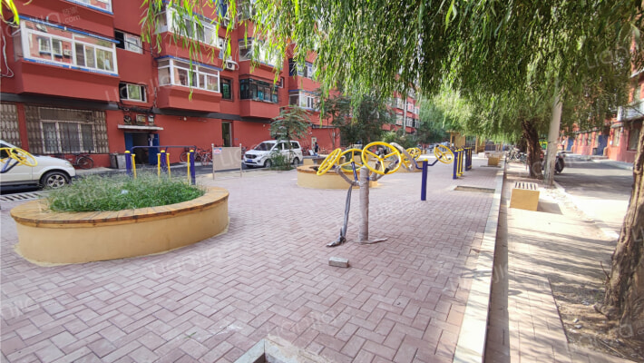 亲公里小区外景图