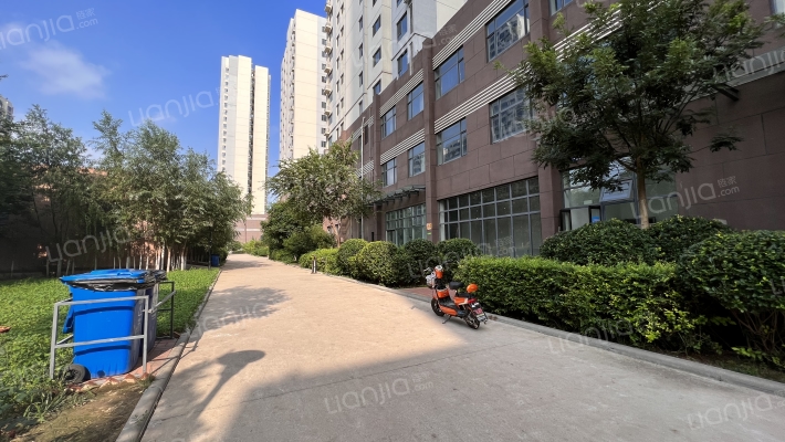 贻成知祥园外景图