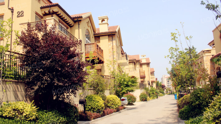 颐和星苑爬山别墅外景图