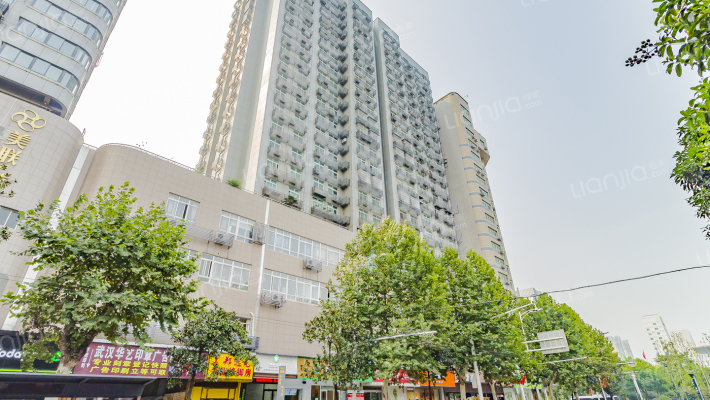 云鹤大厦外景图