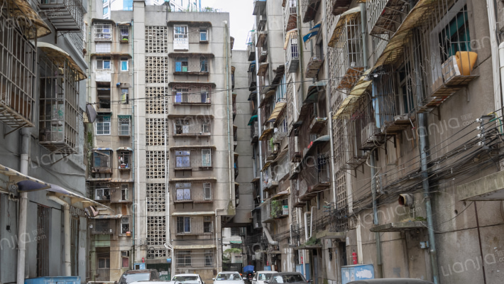 亚华商住楼外景图