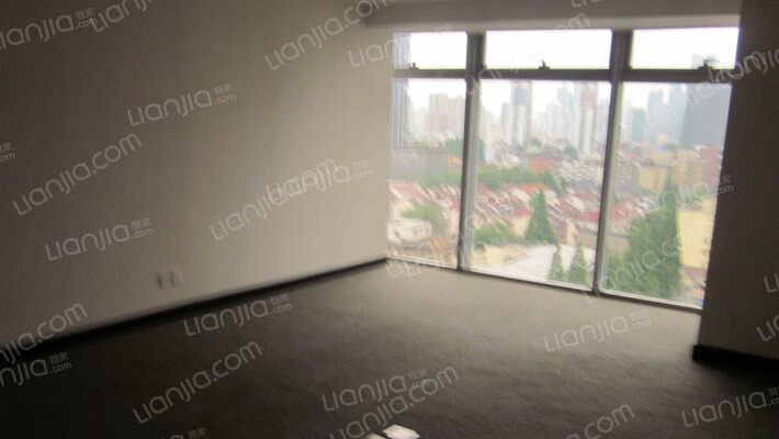 华宁国际广场外景图