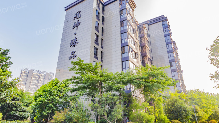 冠坤臻品外景图