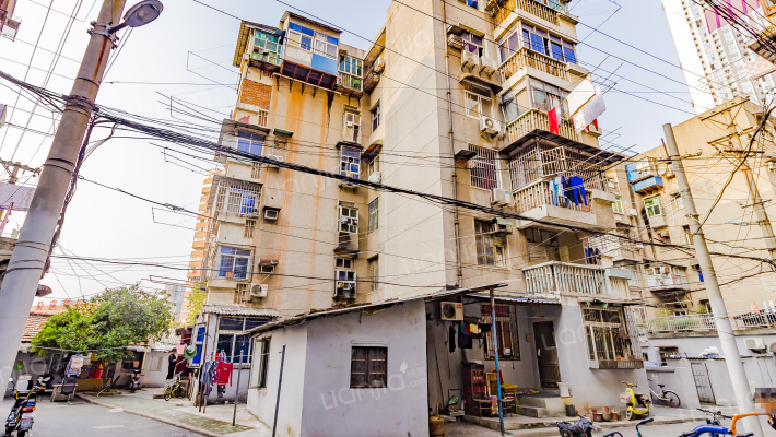 电车宿舍外景图