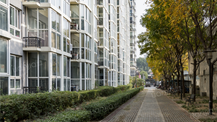 亮马水晶外景图