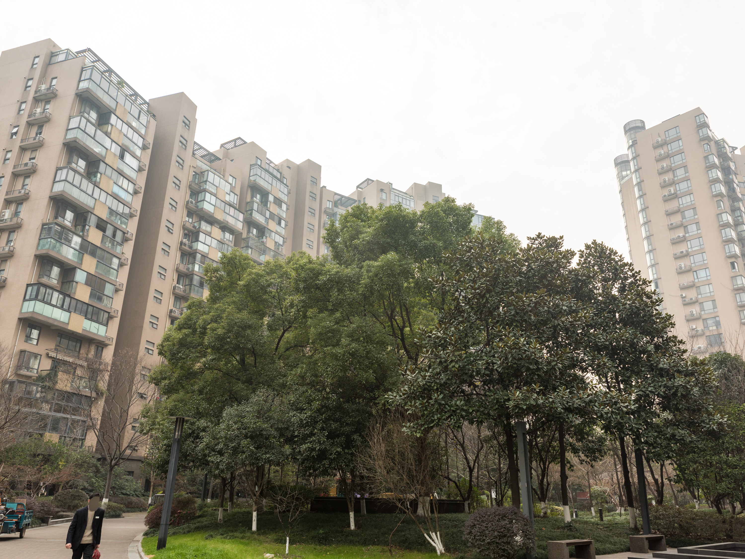 Linfeng Garden compound photo 3