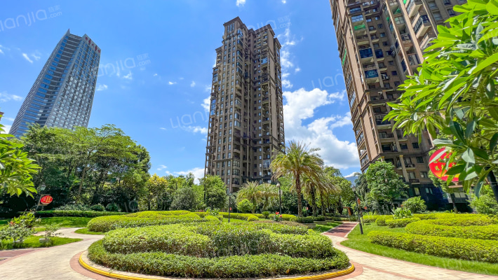 世茂御龙湾外景图