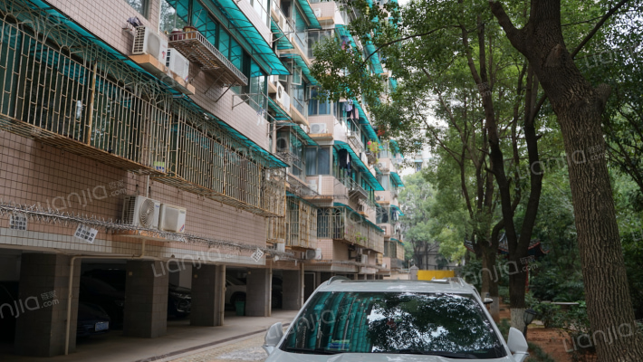 质监站宿舍外景图