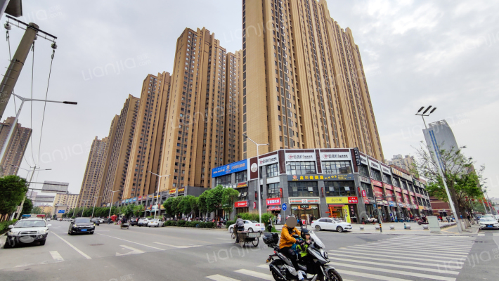 荣民宫园中央外景图