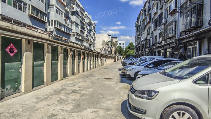 地勘局宿舍外景图