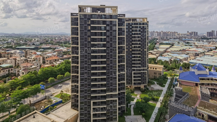 碧桂园美的水木清华外景图