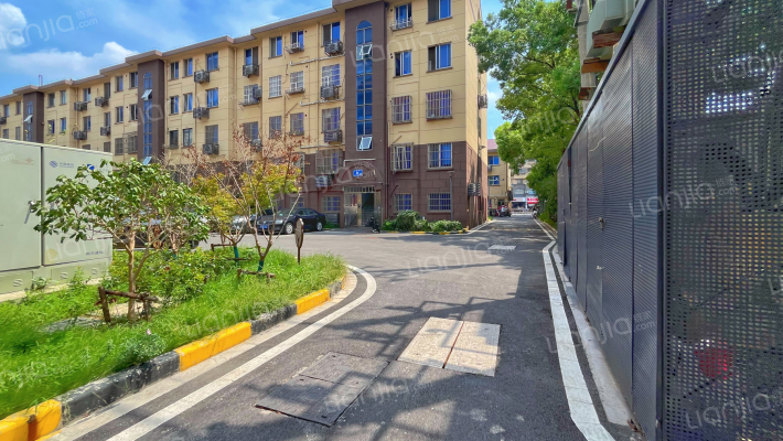 东贸新村外景图