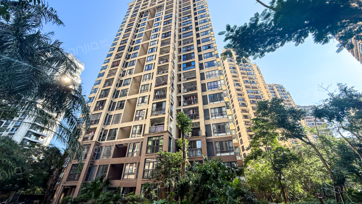 鸿坤山海墅外景图