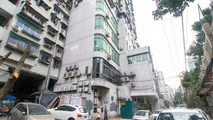 渝通大厦外景图