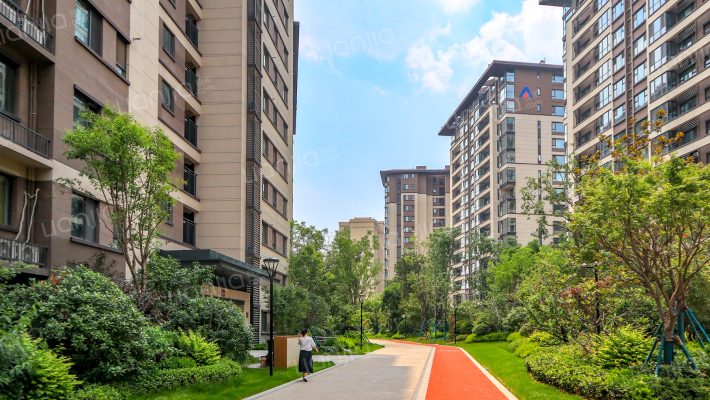 建业尚悦居外景图