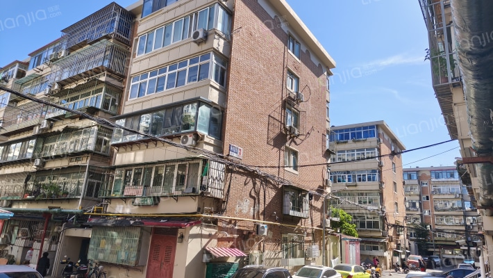 新义信里外景图