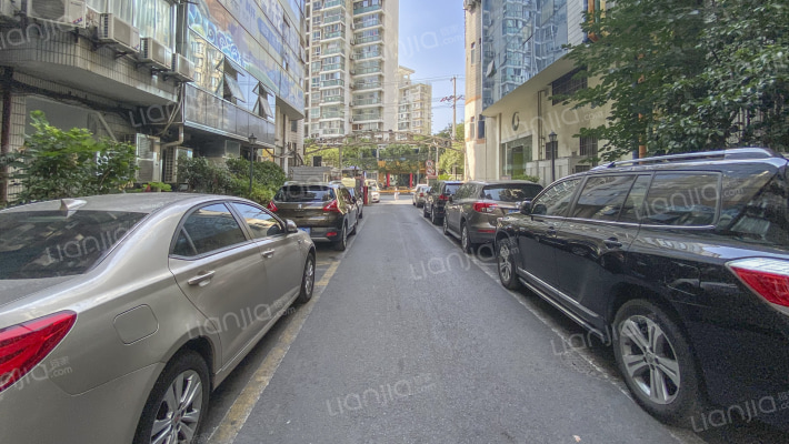 凤凰大楼外景图