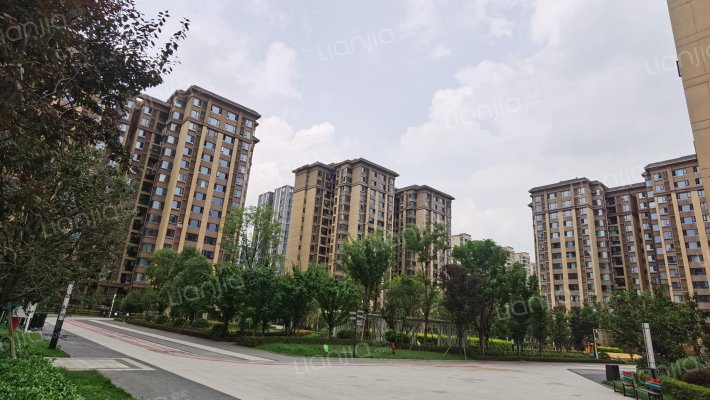 光华里花园外景图