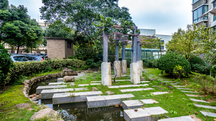 嘉乐之春外景图