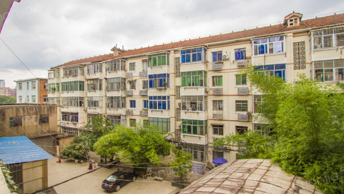 南昌市汽车配件公司住宅小区外景图