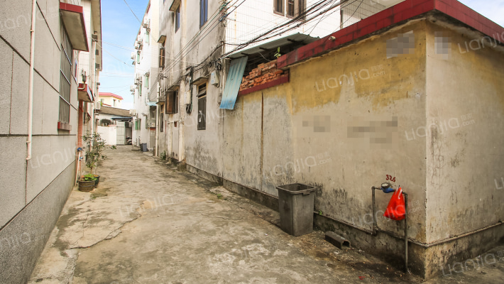 庞头新村街外景图